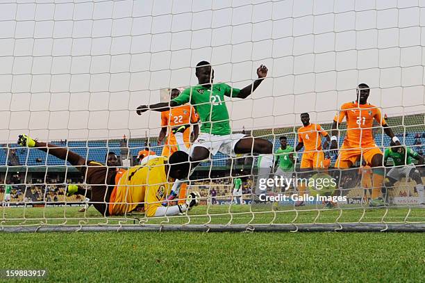 91 Boubacar Barry Copa Photos & High Res Pictures Getty Images