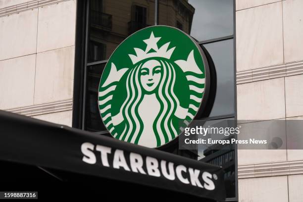 Starbucks franchise coffee shop in Barcelona, on August 7 in Barcelona, Catalonia, Spain. Starbucks Corporation, known worldwide as Starbucks, is an...