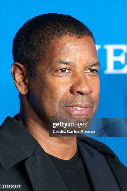 Actor Denzel Washington attends the "Flight" premiere at the Capitol cinema on January 22, 2013 in Madrid, Spain.