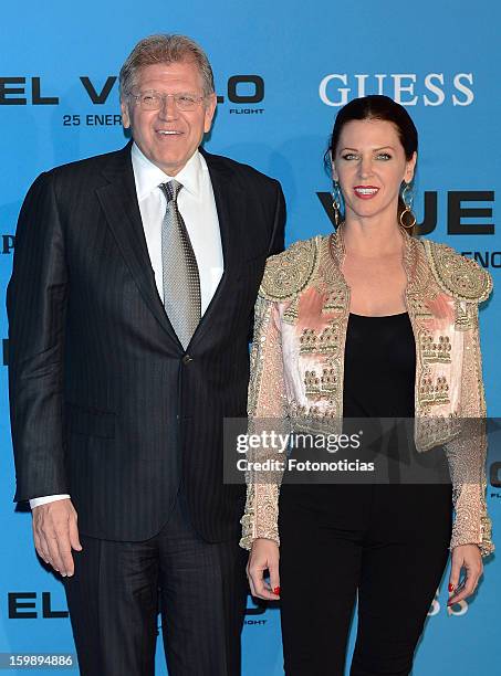 Director Robert Zemeckis and Leslie Harter Zemeckis attend the premiere of 'El Vuelo' at Capitol Cinema on January 22, 2013 in Madrid, Spain.