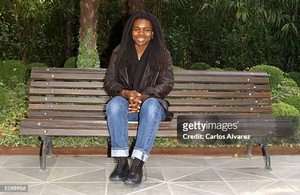 Singer Tracy Chapman attends the Spanish promotion of her new album, "Let it Rain" at Santo Mauro Hotel November 8, 2002 in Madrid, Spain.