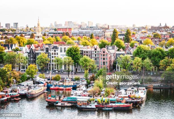 amsterdam skyline from above - september stockfoto's en -beelden