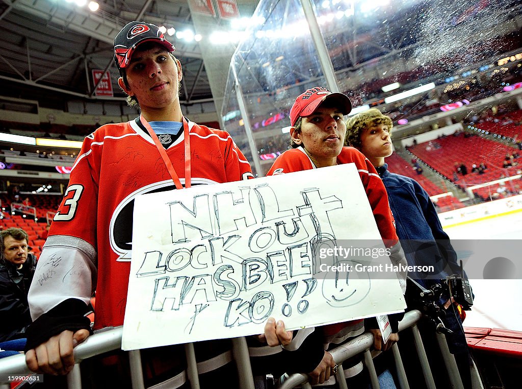 Tampa Bay Lightning v Carolina Hurricanes