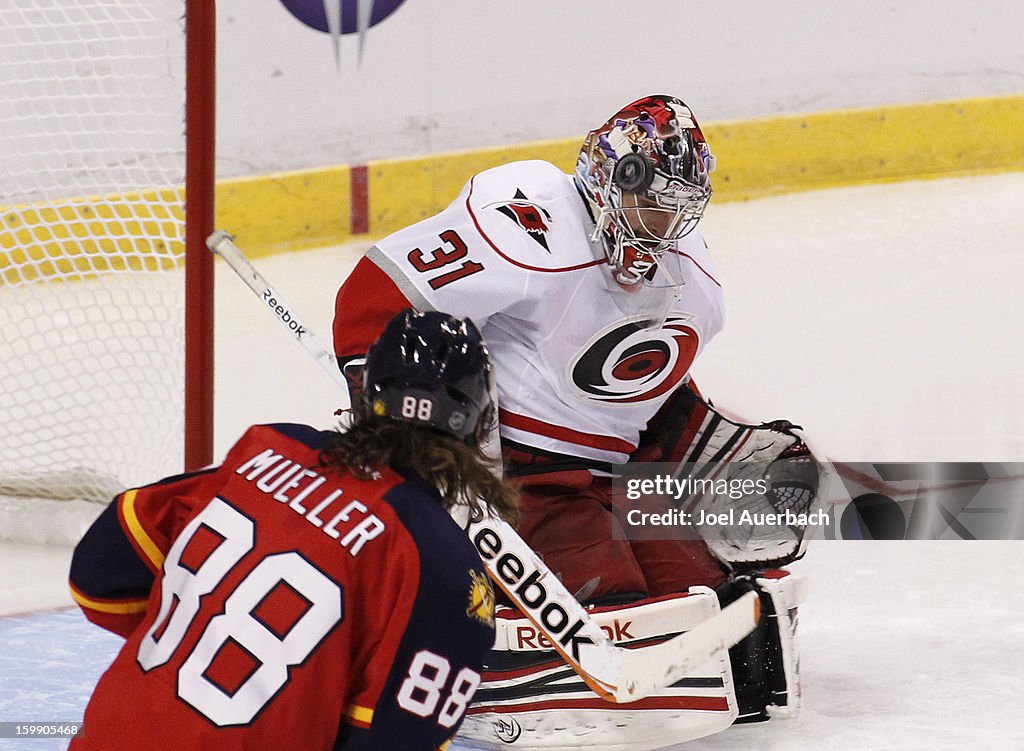 Carolina Hurricanes v Florida Panthers