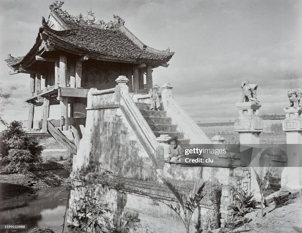 Hanoi, Split One Pagoda Column, 1880s