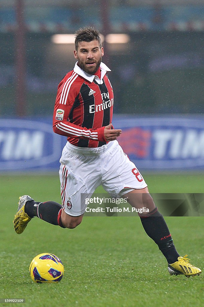 AC Milan v Bologna FC - Serie A