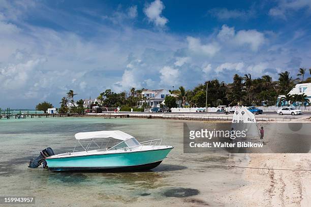 harbour island, bahamas, harbor - dunmore town stock pictures, royalty-free photos & images