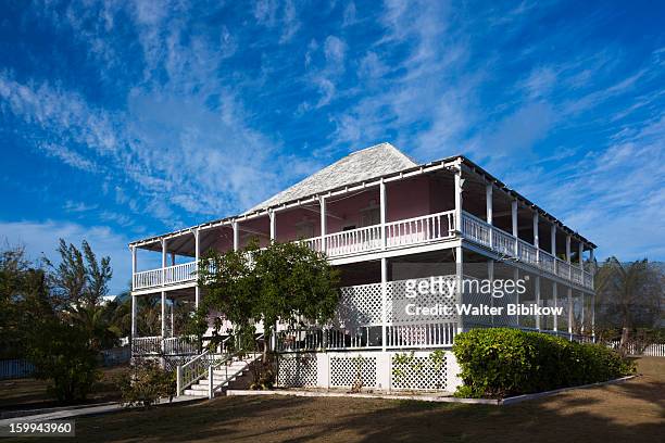 harbour island,  bahamas, commisioners house - dunmore town stock pictures, royalty-free photos & images