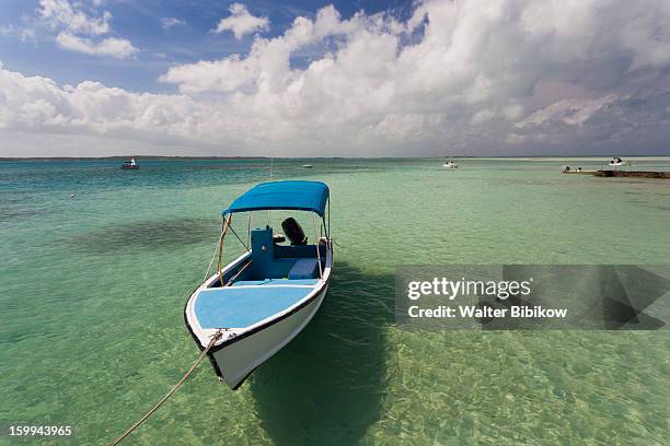 harbour island, bahamas, harbor - dunmore town stock pictures, royalty-free photos & images