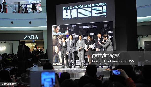 Director Ryoo Seung-Wan, Han Suk-Kyu, Ryoo Seung-Bum, Jeon Ji-Hyun and Ha Jung-Woo attend the 'The Berlin File' Red Carpet & Vip Press Screening at...