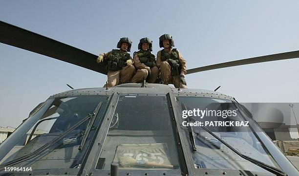 Cwo2 Helo Pilot 177 Blackhawk Pilots Stock Photos, High-Res Pictures, and Images ...
