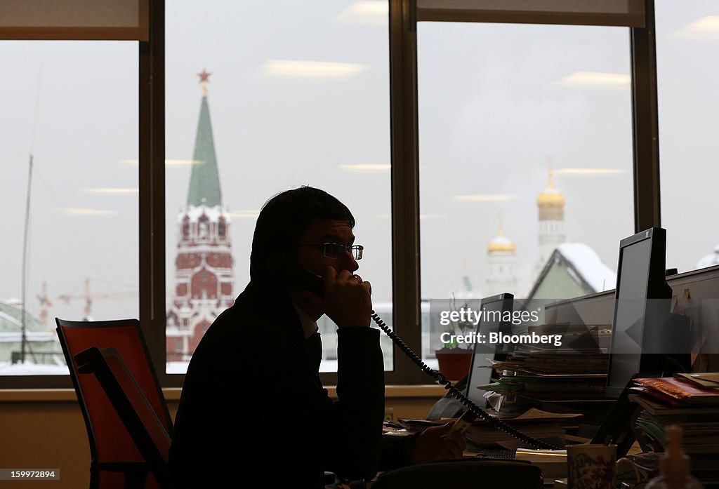 Inside The Moscow Exchange As Russia's Biggest Bourse Shuns London In $500 Million IPO