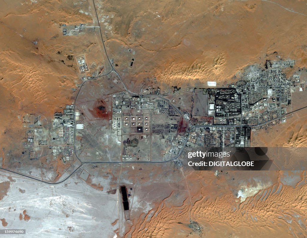 TOPSHOT-CORRECTION-ALGERIA-MALI-CONFLICT