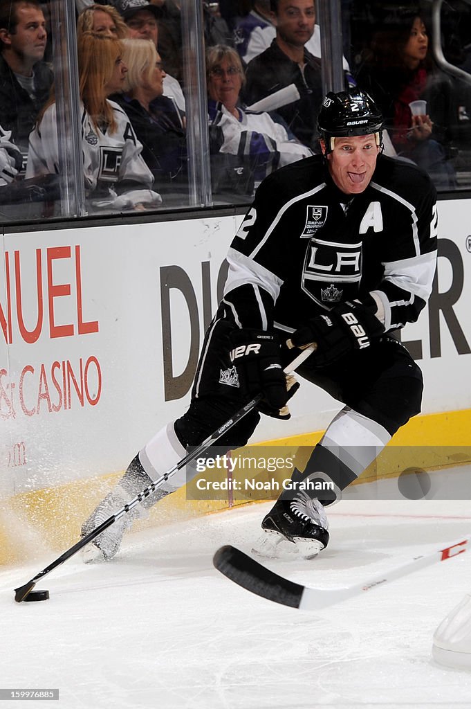 Chicago Blackhawks v Los Angeles Kings