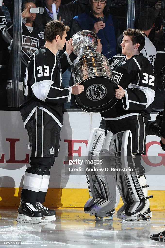 Chicago Blackhawks v Los Angeles Kings