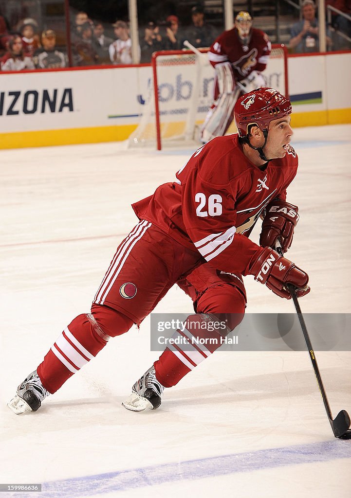 Chicago Blackhawks v Phoenix Coyotes