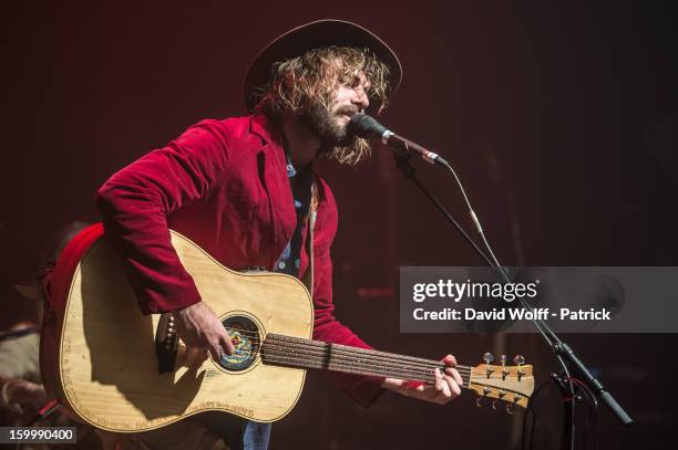 Angus Stone performs at La Cigale on January 24, 2013 in Paris, France.