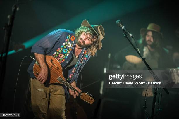 Angus Stone performs at La Cigale on January 24, 2013 in Paris, France.
