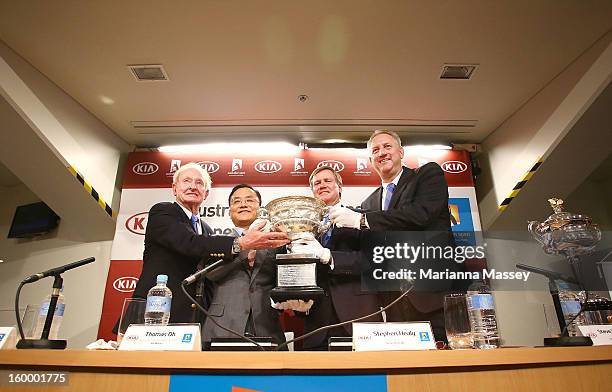 Australian tennis legend Rod Laver joins Kia Motors Corporation Senior Executive Vice President and COO Thomas Oh and Tennis Australia President...