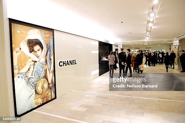 53 Chanel Rtw Boutique Stock Photos, High-Res Pictures, and Images - Getty  Images