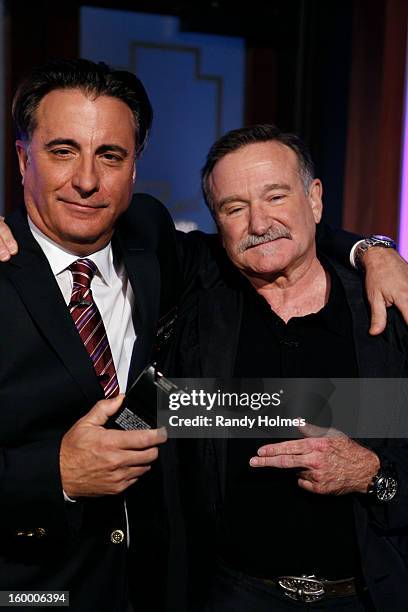 131 Matt Damon Robin Williams Photos & High Res Pictures - Getty Images