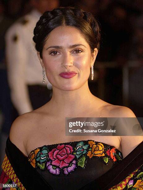 Actress Salma Hayek poses at the opening of her film "Frida" November 8, 2002 in Mexico City, Mexico.