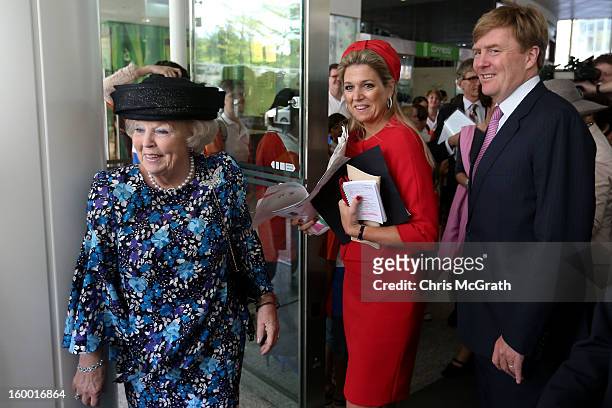 Queen Beatrix of the Netherlands, Princess Maxima and Prince Willem-Alexander react after collecting drawings from dutch students from the Hollandse...