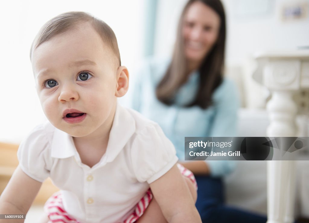 Mother with daughter (6-11 months)