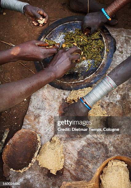 ethiopia, tribes, surma, suri people - dietmar temps stockfoto's en -beelden