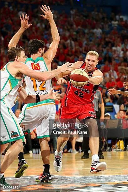 Shawn Redhage of the Wildcats passes the ball during the round 16 NBL match between the Perth Wildcats and the Townsville Crocodiles at Perth Arena...