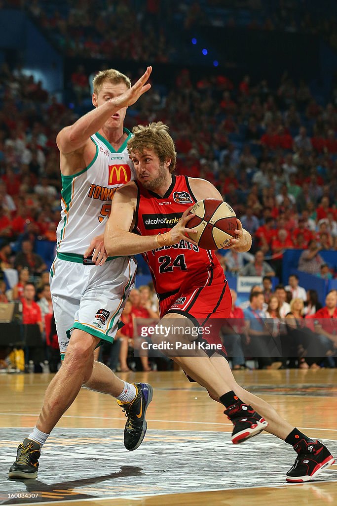 NBL Rd 16 - Perth v Townsville