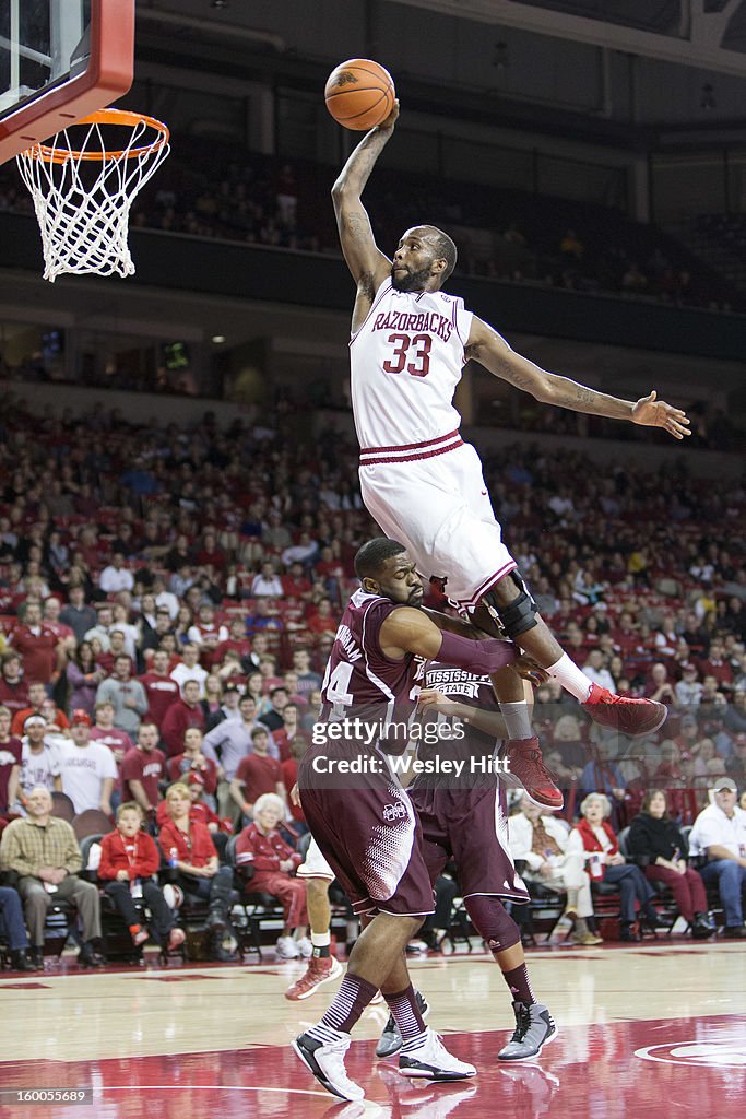 Mississippi State Bulldogs v Arkansas Razorbacks