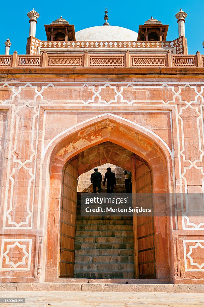 People ascend stairs of Humayuns Tomb
