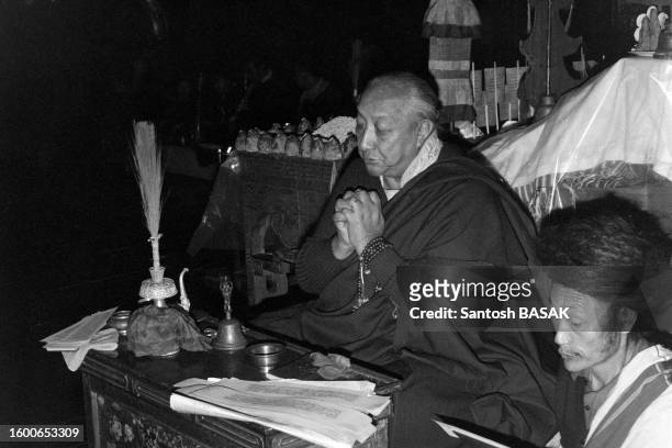 Méditation pour le chef lama Dilgo Khyentse Rinpoché le 4 février 1982.
