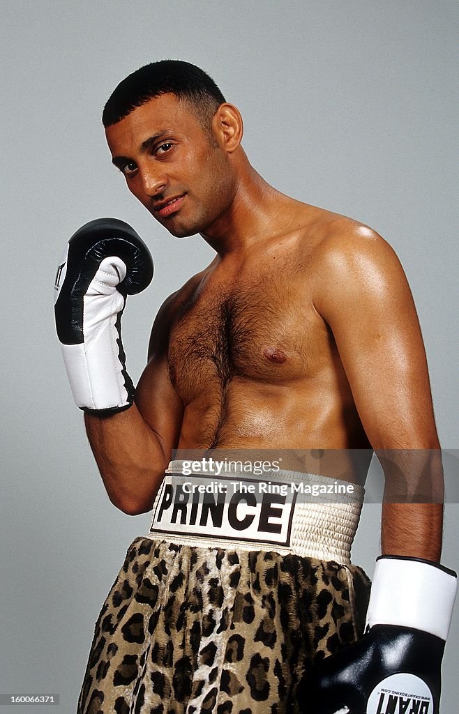 Naseem Rind Naseem Hamed poses for a portrait in 2001 in New York. News Photo ...