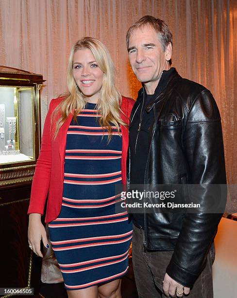 Awards social media ambassador Busy Philipps and SAG Awards Committee member actor Scott Bakula attends the 19th Annual Screen Actors Guild Awards...