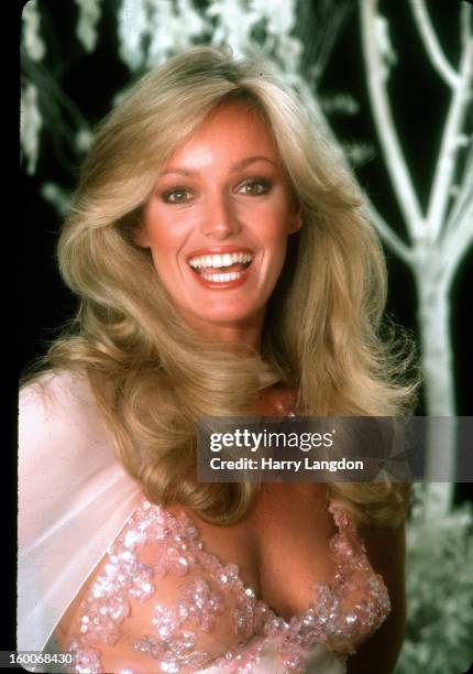 Actress and singer Susan Anton poses for a portrait circa 1980 in Los Angeles, California.