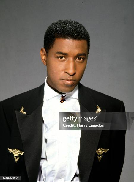 Singer, songwriter and producer Kenneth 'Babyface' Edmonds poses for a portrait in 1992 in Los Angeles, California.