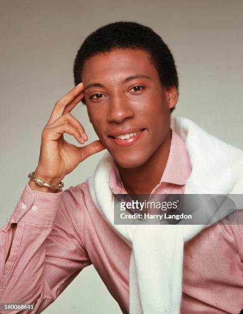 Comedian, TV host and producer Byron Allen poses for a portrait in 1980 in Los Angeles, California.