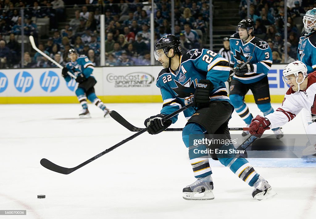 Phoenix Coyotes v San Jose Sharks