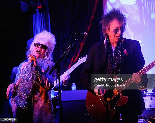 Christine Ohlman and Ricky Byrd performs at The Cutting Room on January 25, 2013 in New York, New York.