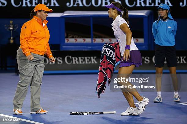 Li Na Injured 48 Li Na Injury Stock Photos, High-Res Pictures, and Images - Getty Images