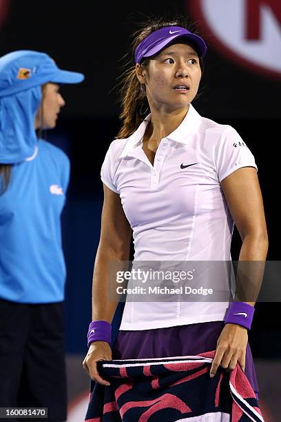 Li Na Injured 48 Li Na Injury Stock Photos, High-Res Pictures, and Images - Getty Images