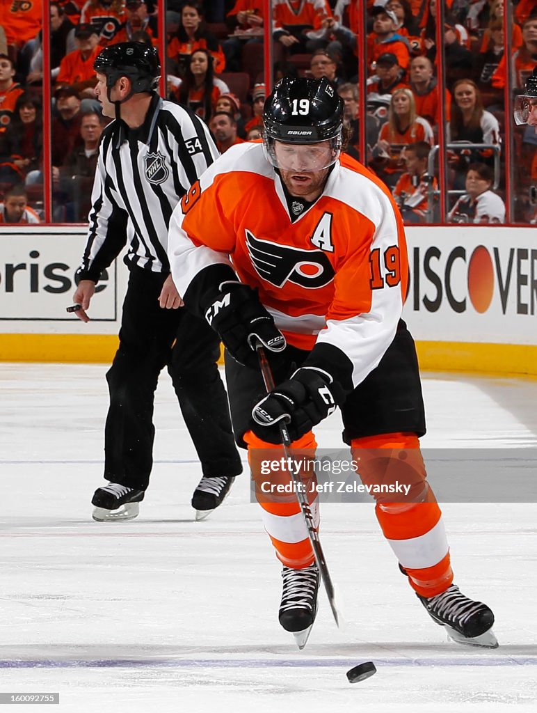 Pittsburgh Penguins v Philadelphia Flyers