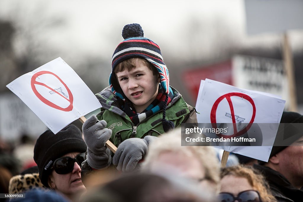 Activists, Newtown Residents March On Washington For Gun Control