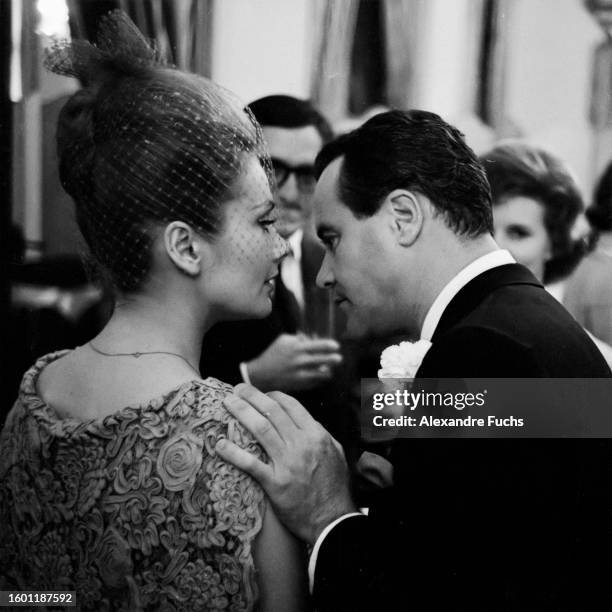 Jack Lemmon and Felicia Farr at their wedding at Paris, in 1962.