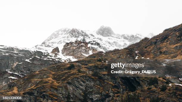 alps mountain peaks in spring in the vanoise massif in savoie near tignes french ski resort - espace killy stock pictures, royalty-free photos & images