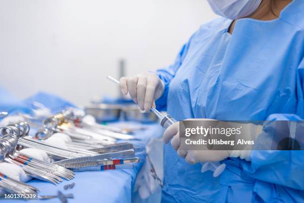 material quirúrgico - equipo quirúrgico fotografías e imágenes de stock