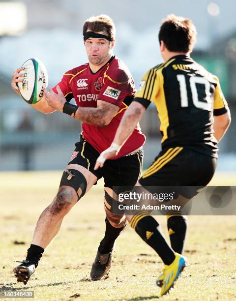 Steven Bates of Toshiba in action during the Japan Rugby Top League playoff final match between Suntory Sungoliath and Toshiba Brave Lupus at Prince...