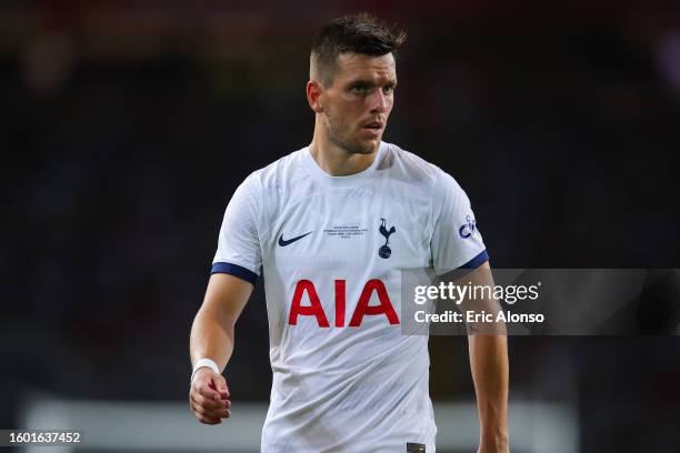 Giovani Lo Celso of Tottenham Hotspur looks on during the Joan Gamper Trophy match between FC Barcelona and Tottenham Hotspur at Estadi Olimpic Lluis...